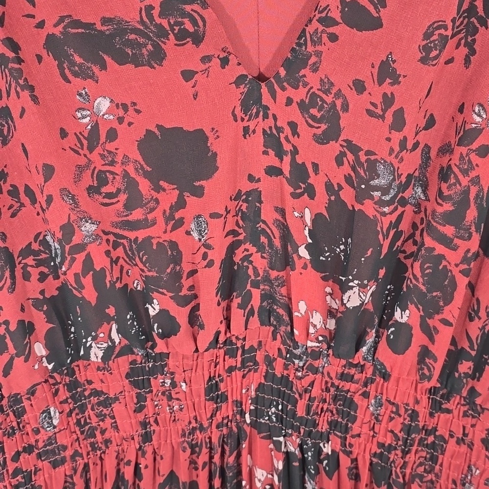 {Taylor} Women's Floral Chiffon V-Neck Pleated Dress - Size 16W - Picture 13 of 16